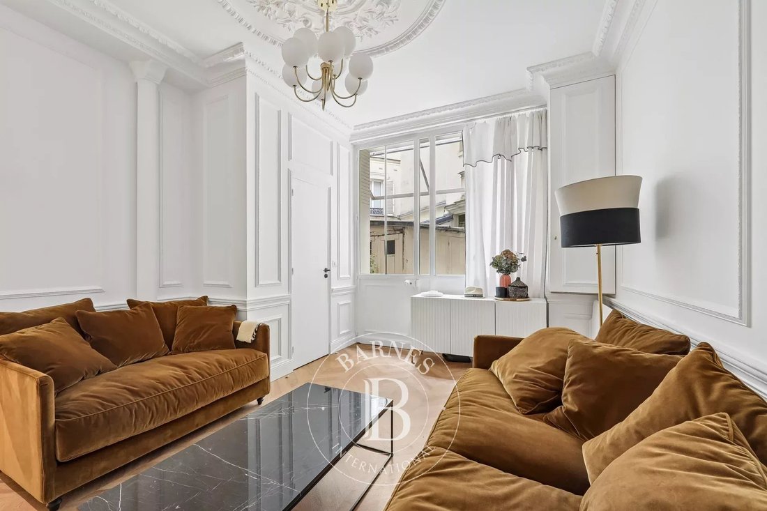 Apartment in Gros Caillou, Paris 7e Arrondissement, Paris 1 - 18109046
