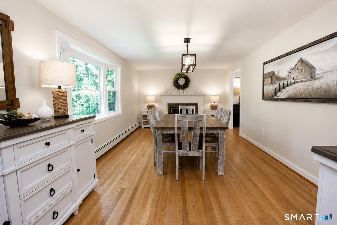 House in Simsbury, Connecticut, United States 4 - 18108892