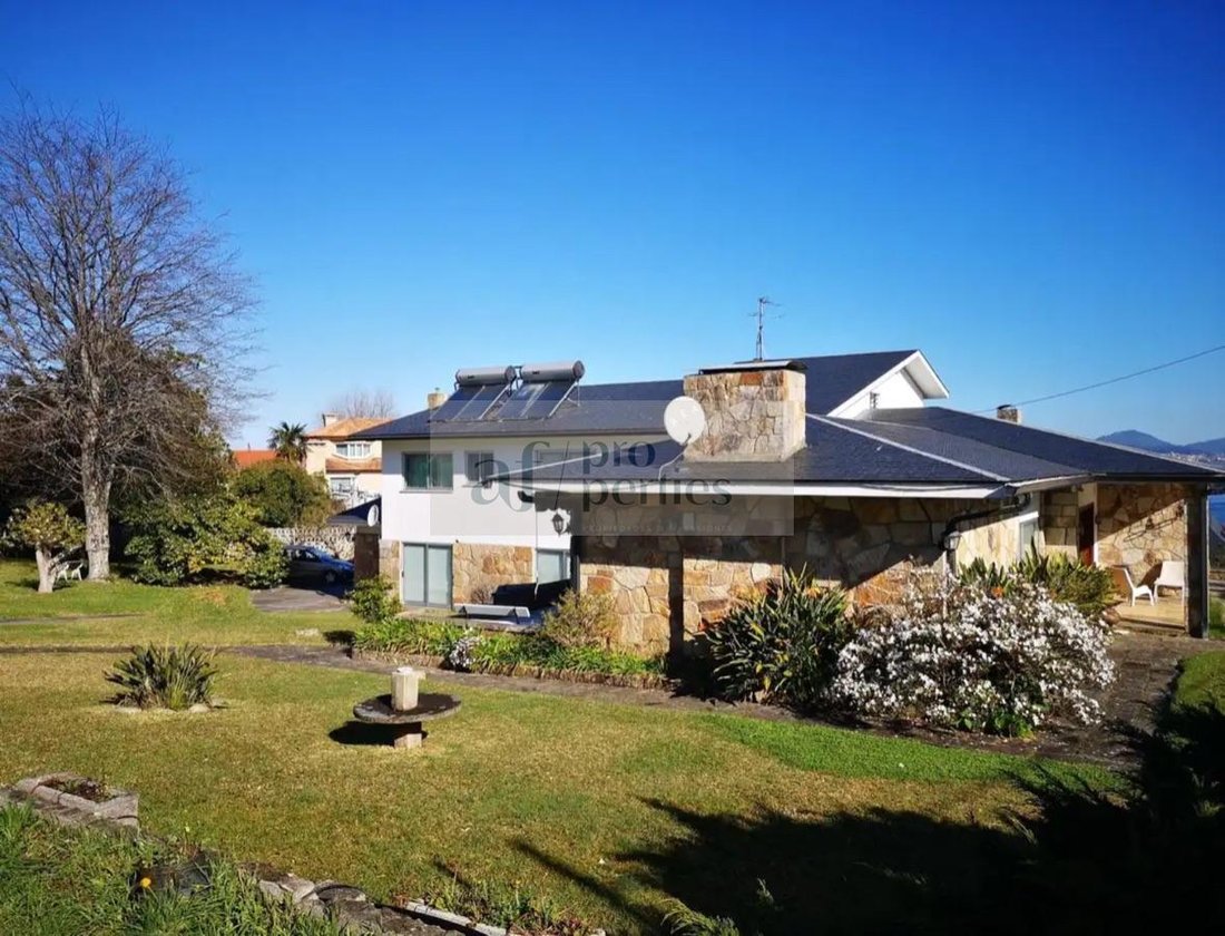 Chalet in Oia, Vigo, Spain 2 - 11730082