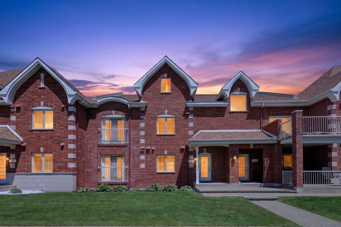 Condominio a Dollard-des-Ormeaux, Québec, Canada 1 - 18108773