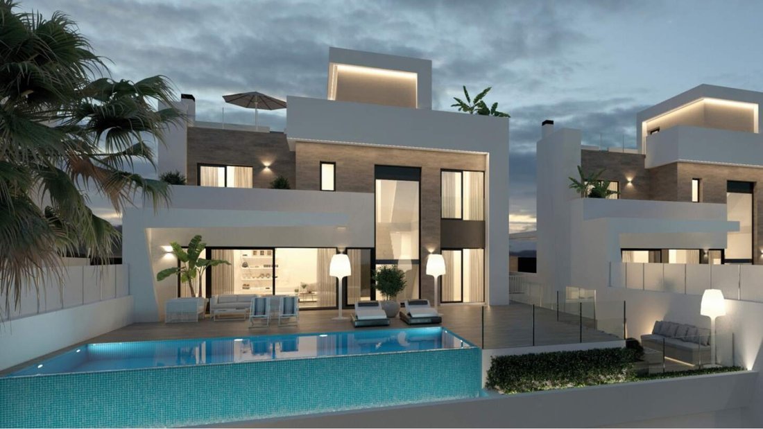 Villa in Finestrat, Valencian Community, Spain 1 - 18109165