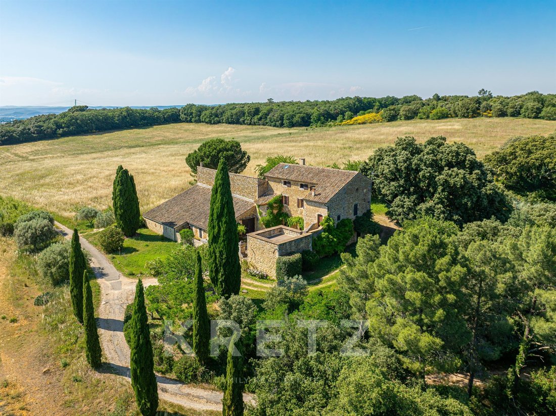 House in La Garde-Adhemar, Auvergne-Rhône-Alpes, France 1 - 18109087