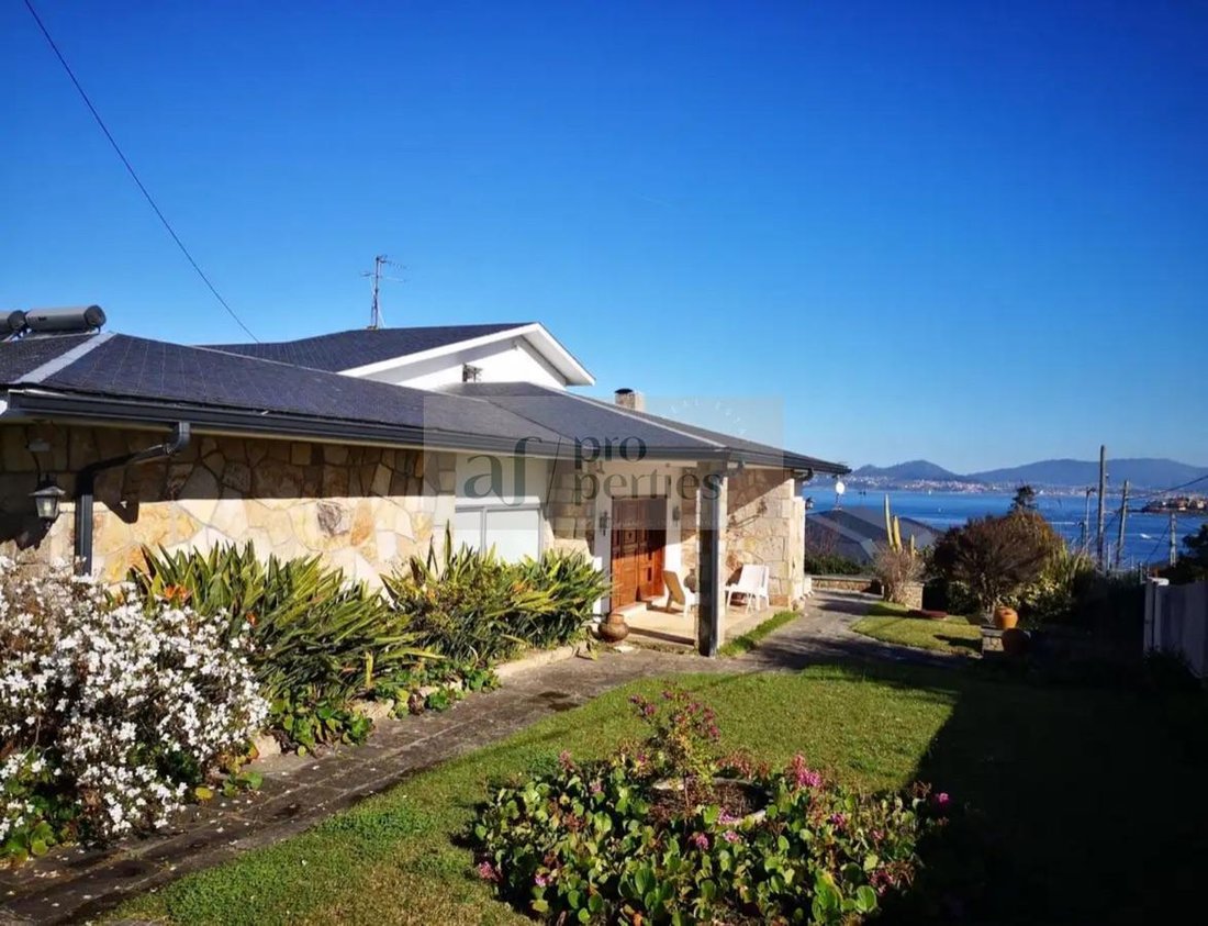 Chalet in Oia, Vigo, Spain 1 - 11730082