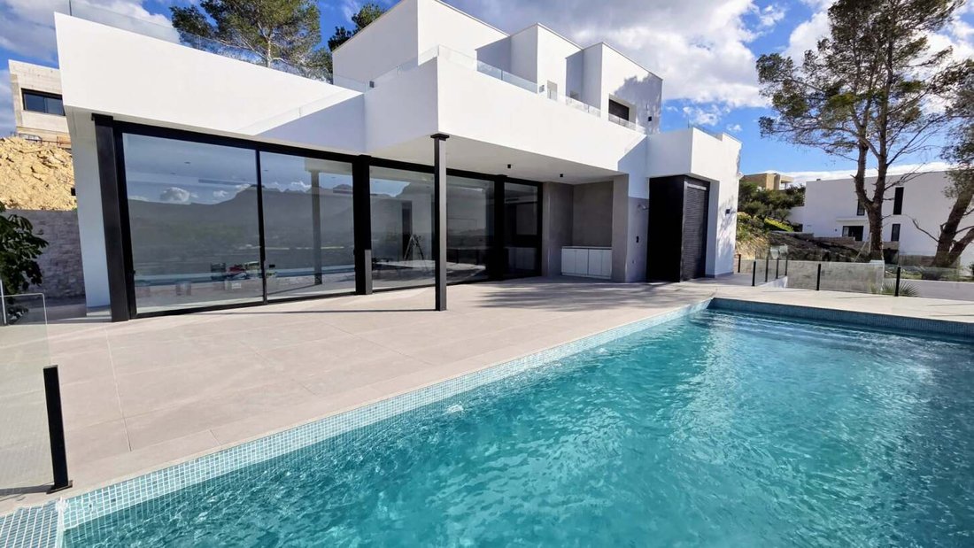 Villa in Calp / Calpe, Valencian Community, Spain 2 - 15154484