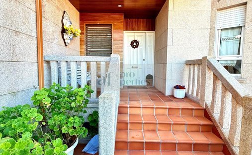 Chalet a Oia, Vigo, Spagna 1