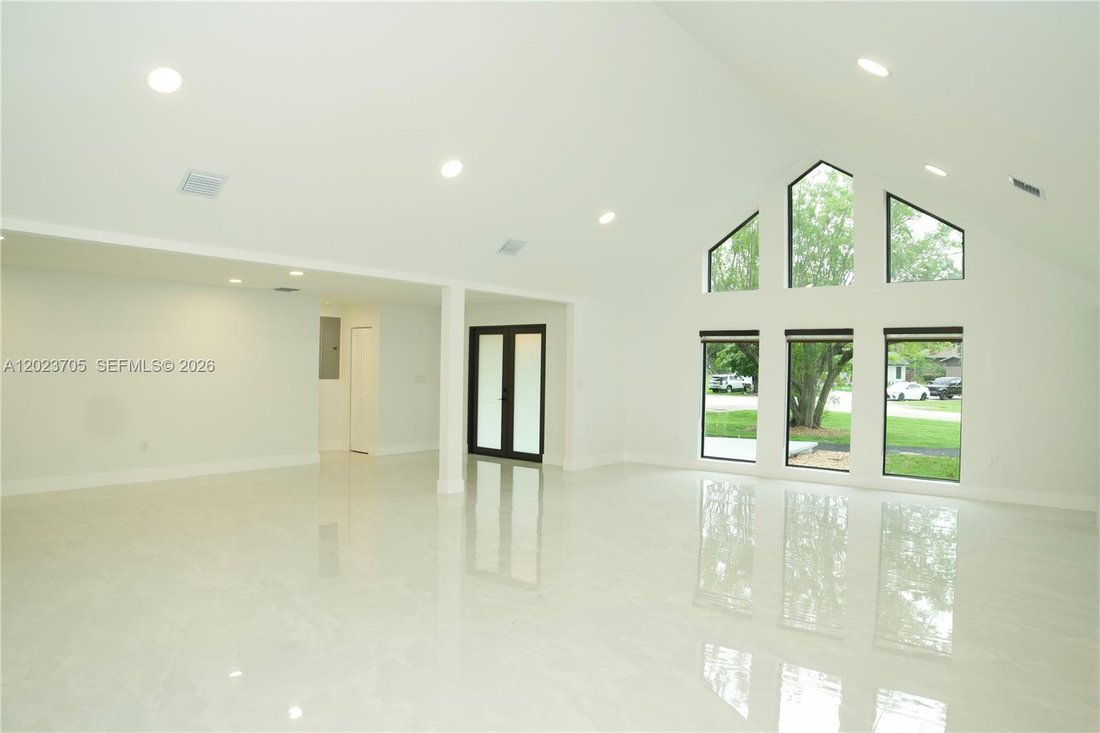 House in Weston, Florida, United States 3 - 18109020