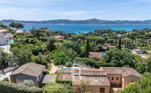 Casa en Grimaud, Provenza-Alpes-Costa Azul, Francia 1