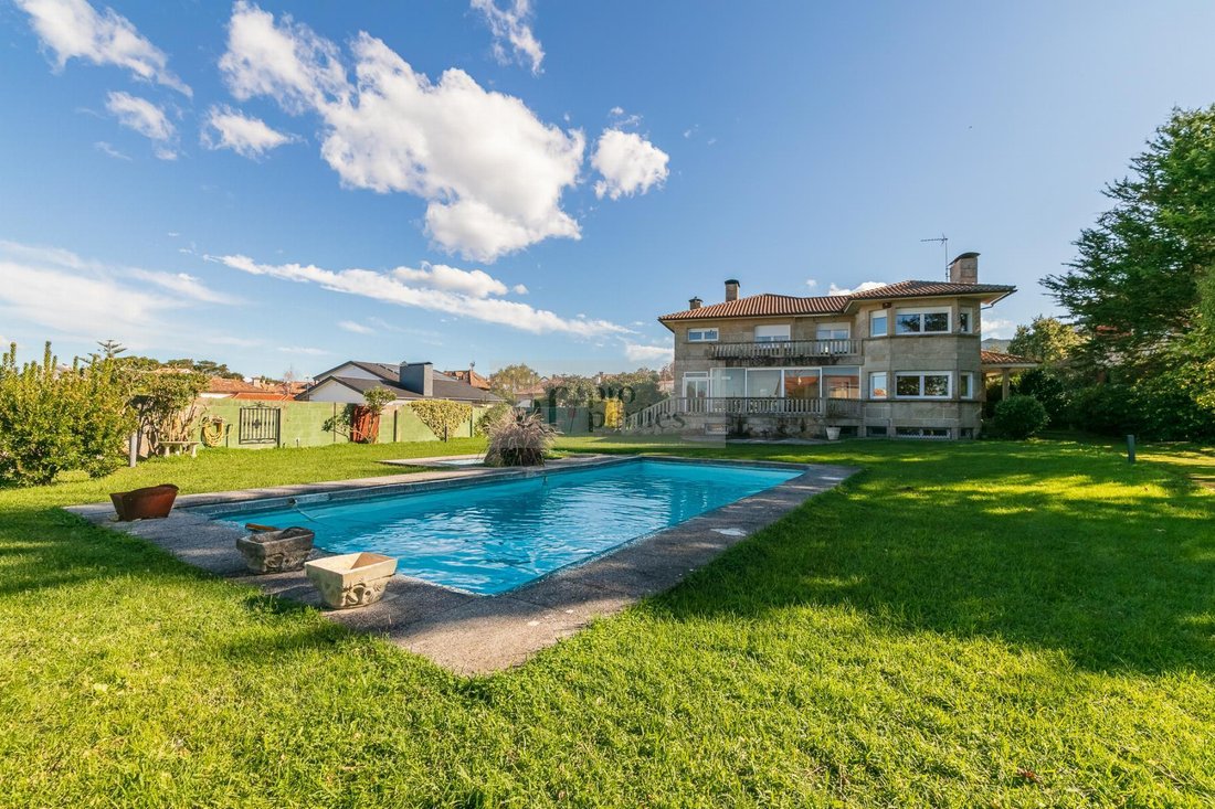Chalet in Oia, Vigo, Spain 1 - 14927263