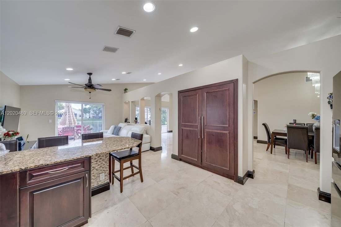 House in Hollywood, Florida, United States 5 - 17942545