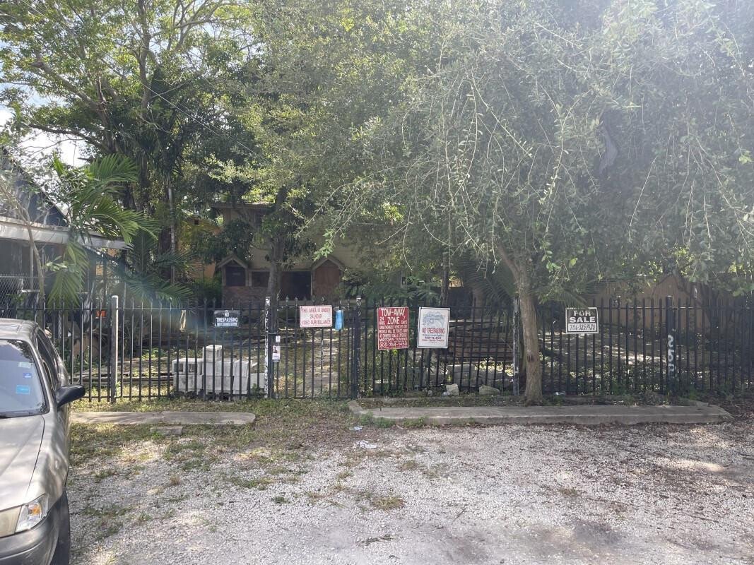 House in Miami, Florida, United States 1 - 18108834