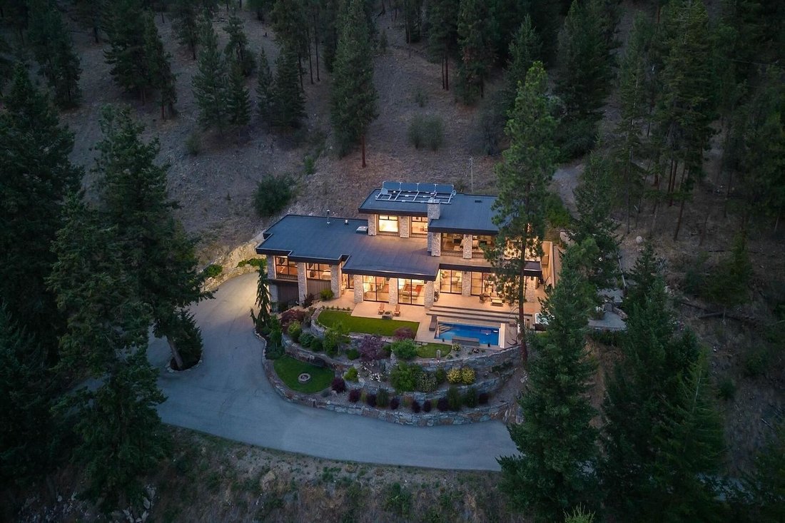 Farm Ranch in Vernon, British Columbia, Canada 2 - 14604123