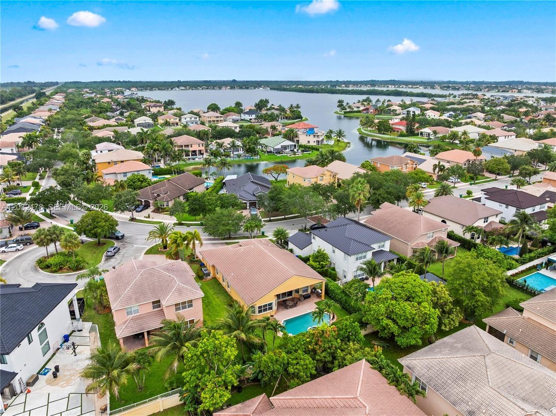 House in Miramar, Florida, United States 3 - 18109014