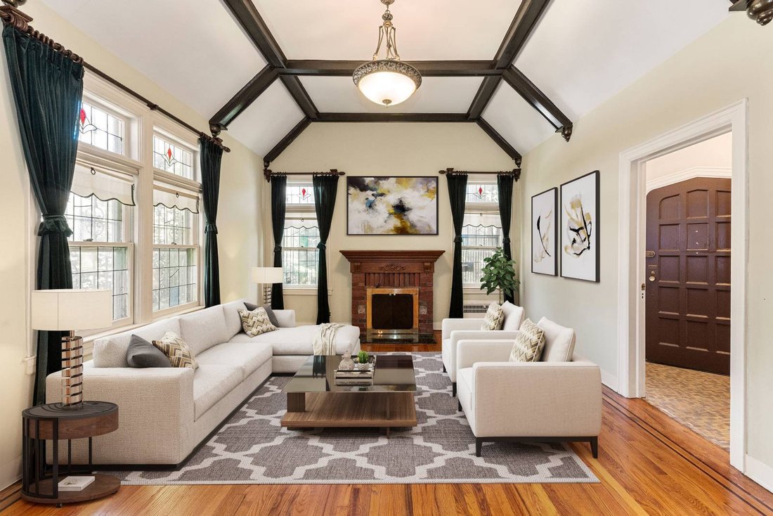 House in New York, New York, United States 2 - 18108639