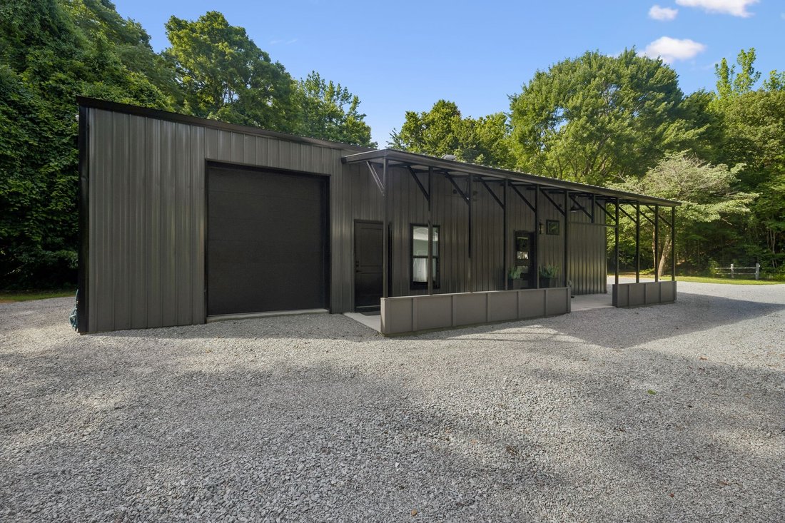 House in Waverly, Tennessee, United States 4 - 18109237