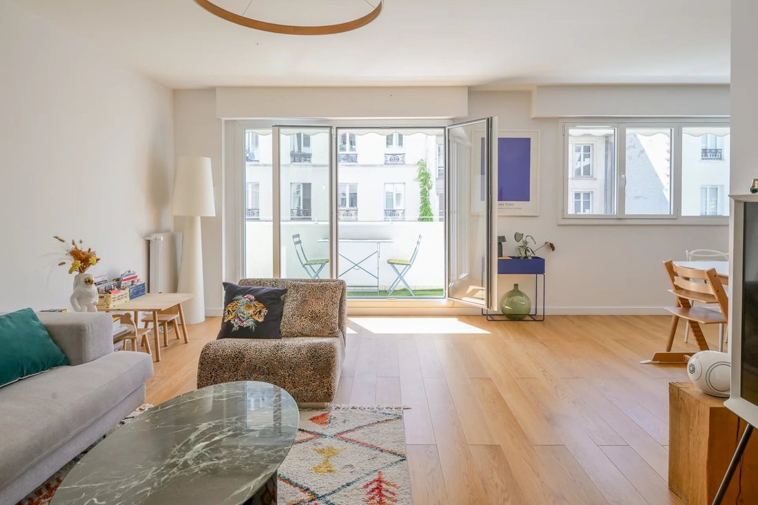 Apartment in Gros Caillou, Paris 7e Arrondissement, Paris 2 - 18108647