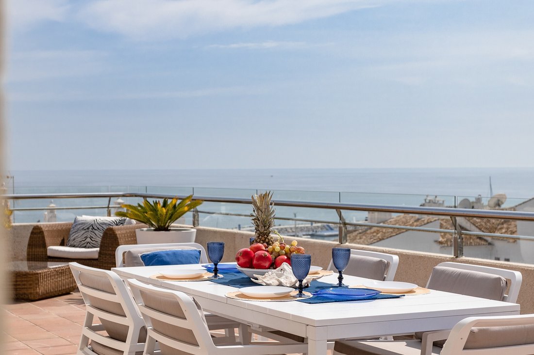Apartment in Puerto Banus, Marbella, Spain 4 - 18108755