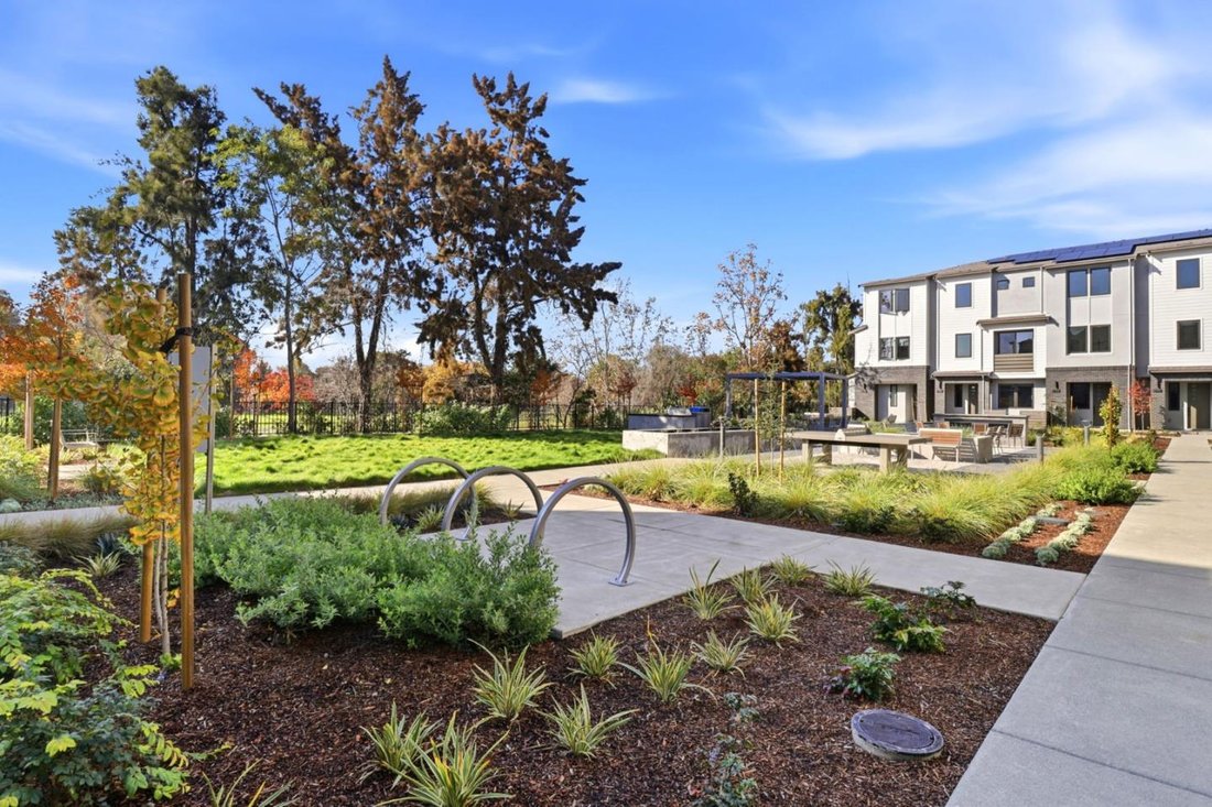 Condo in Cupertino, California, United States 3 - 18108696