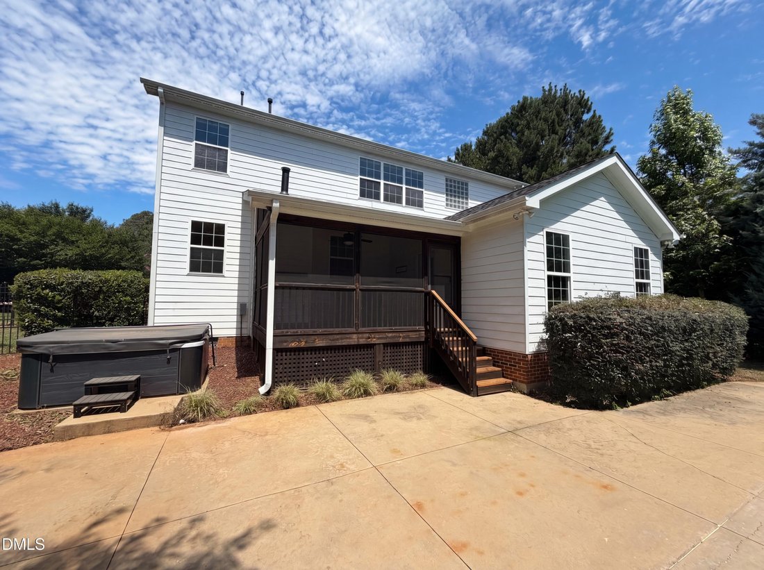House in Apex, North Carolina, United States 5 - 18108909