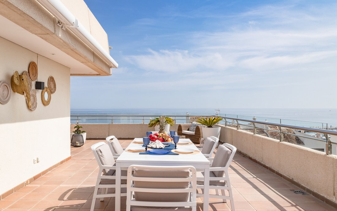 Apartment in Puerto Banus, Marbella, Spain 5 - 18108755