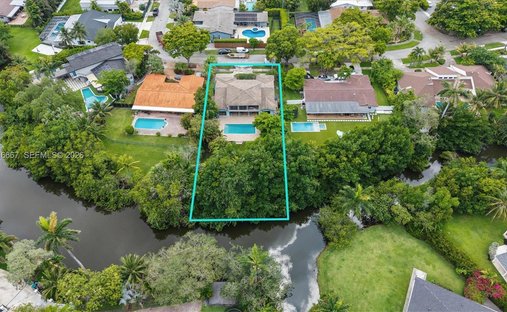 Maison à Aventura, Floride, États-Unis 1