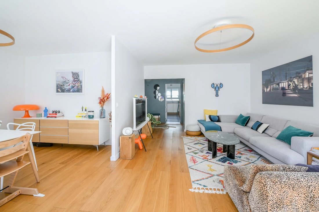 Apartment in Gros Caillou, Paris 7e Arrondissement, Paris 3 - 18108647