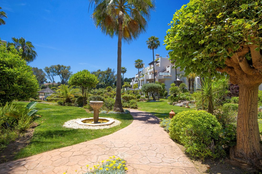 Penthouse in Estepona, Andalusia, Spain 4 - 18108756