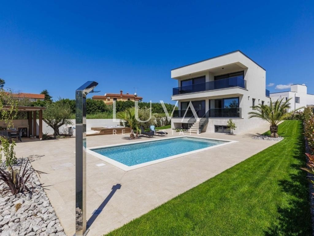 Villa in Porec, Istria County, Croatia 1 - 18103321