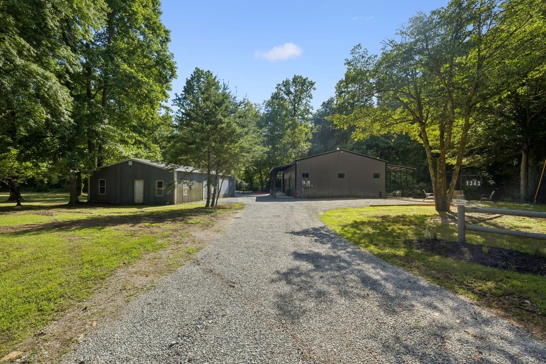 House in Waverly, Tennessee, United States 3 - 18109237