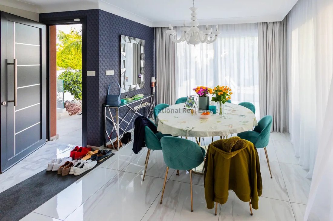Villa in Mouttagiaka, Limassol, Cyprus 4 - 18109336