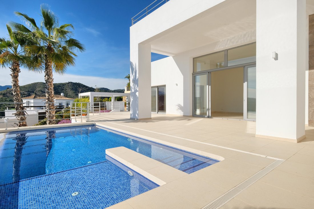 Villa in Benahavis, Andalusia, Spain 3 - 18108787