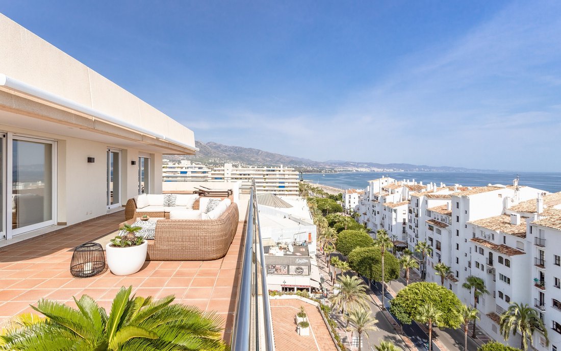 Apartment in Puerto Banus, Marbella, Spain 1 - 18108755