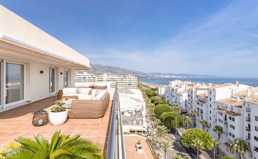 Penthouse à Puerto Banús, Marbella, Espagne 1