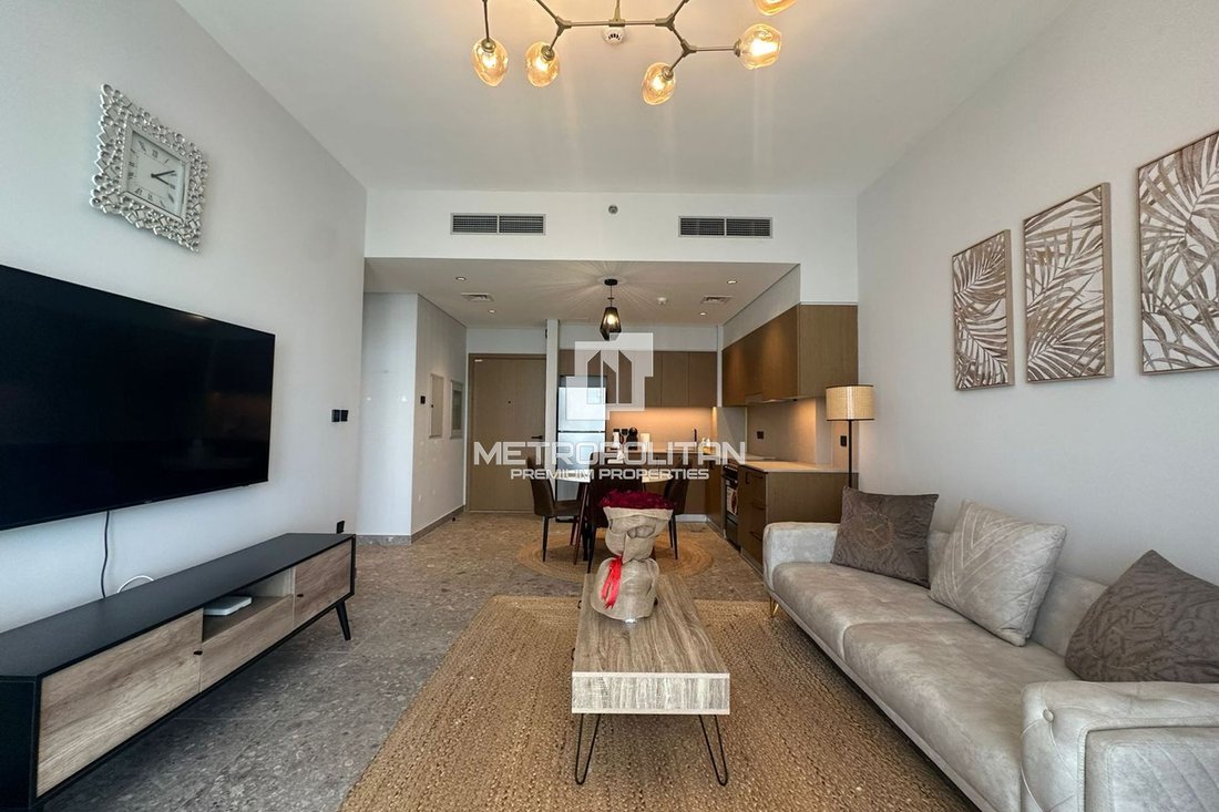 Apartment in Hadaeq Sheikh Mohammed Bin Rashid, Dubai, United Arab Emirates 1 - 18109185