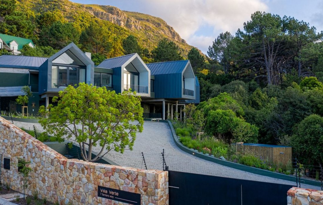 Estate in Scott Estate, Cape Town, South Africa 5 - 18109111