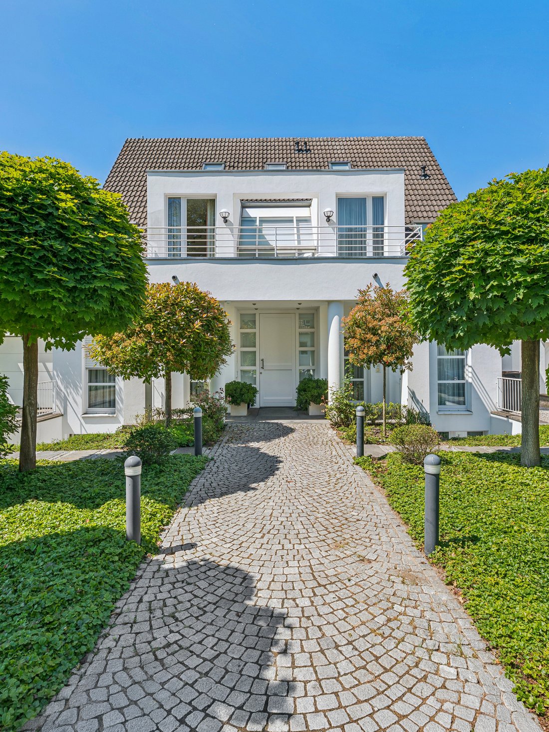 Villa in Düsseldorf, North Rhine-Westphalia, Germany 3 - 18109473