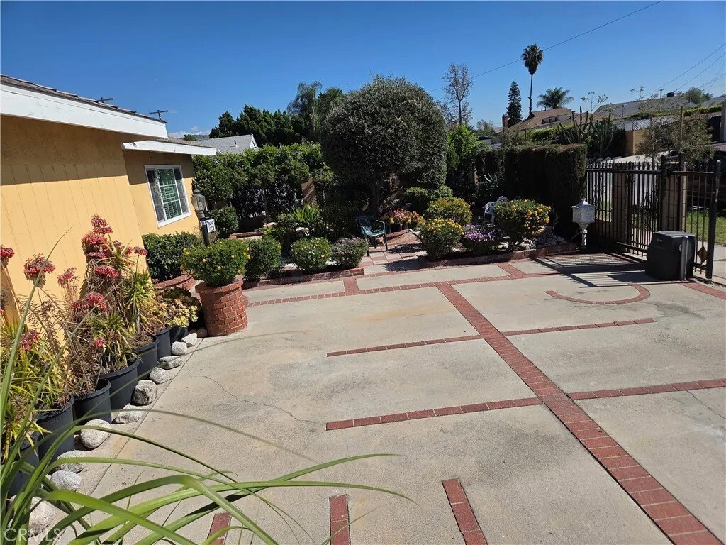 House in Los Angeles, California, United States 4 - 17310008