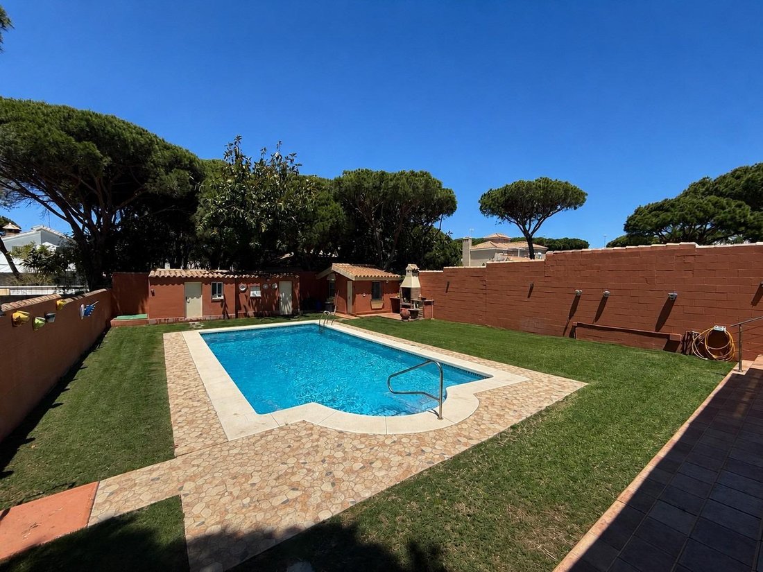 Chalet in Chiclana de la Frontera, Andalusia, Spain 4 - 18109810