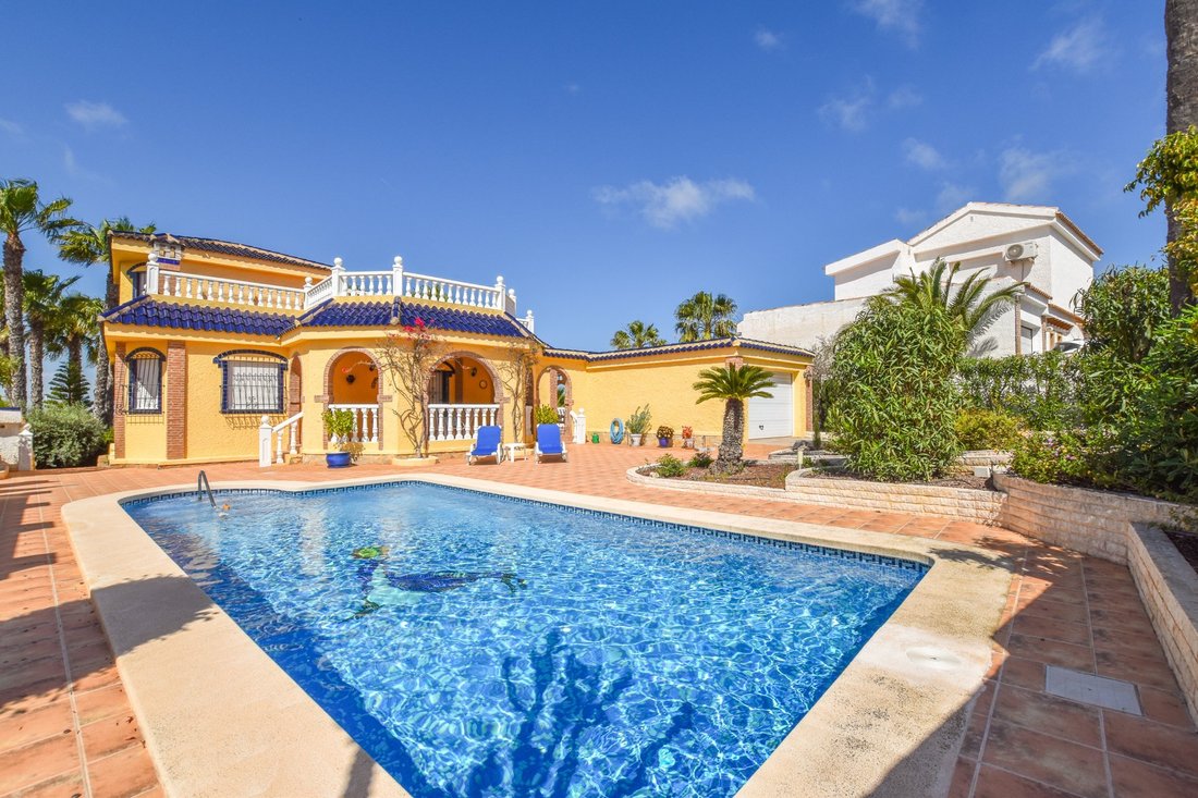 Apartment in Santa Pola, Valencian Community, Spain 1 - 18109739