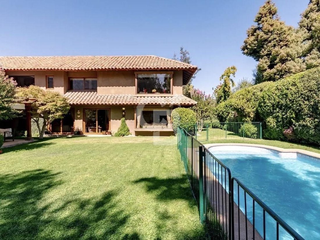 House in Lo Barnechea, Santiago Metropolitan Region, Chile 1 - 18109634