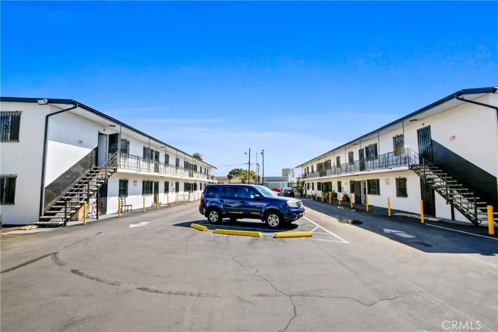 Los Angeles, California, United States 3 - 17606705