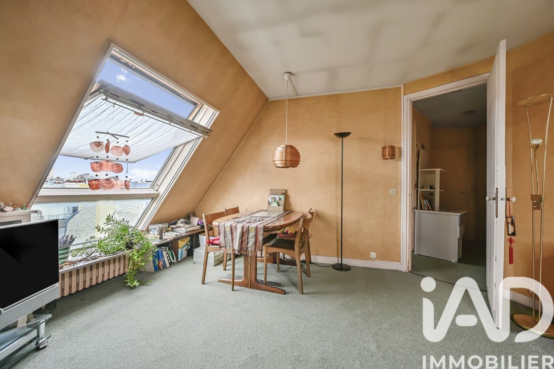 Apartment in Saint Philippe du Roule, Paris 8e Arrondissement, Paris 3 - 18111767