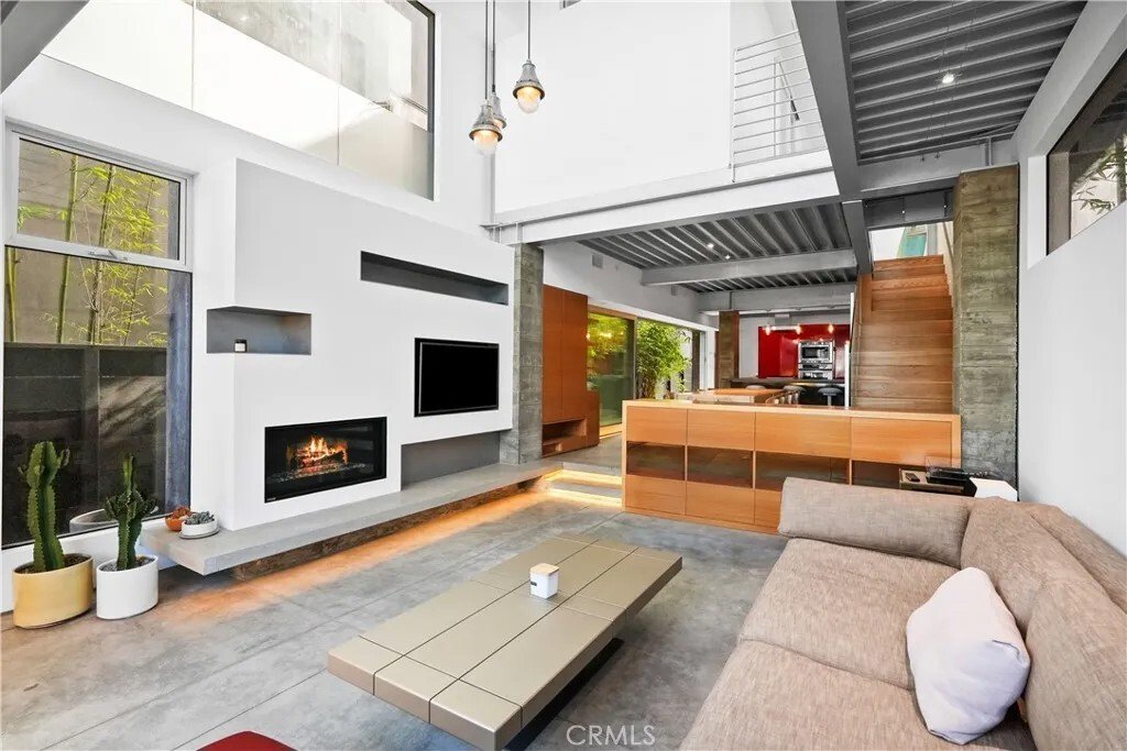 House in Los Angeles, California, United States 1 - 18109529
