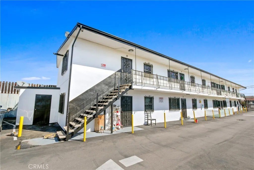 Los Angeles, California, United States 4 - 17606705