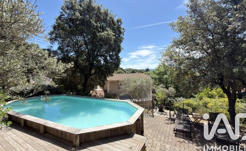 Maison à Jouques, Provence-Alpes-Côte d'Azur, France 1
