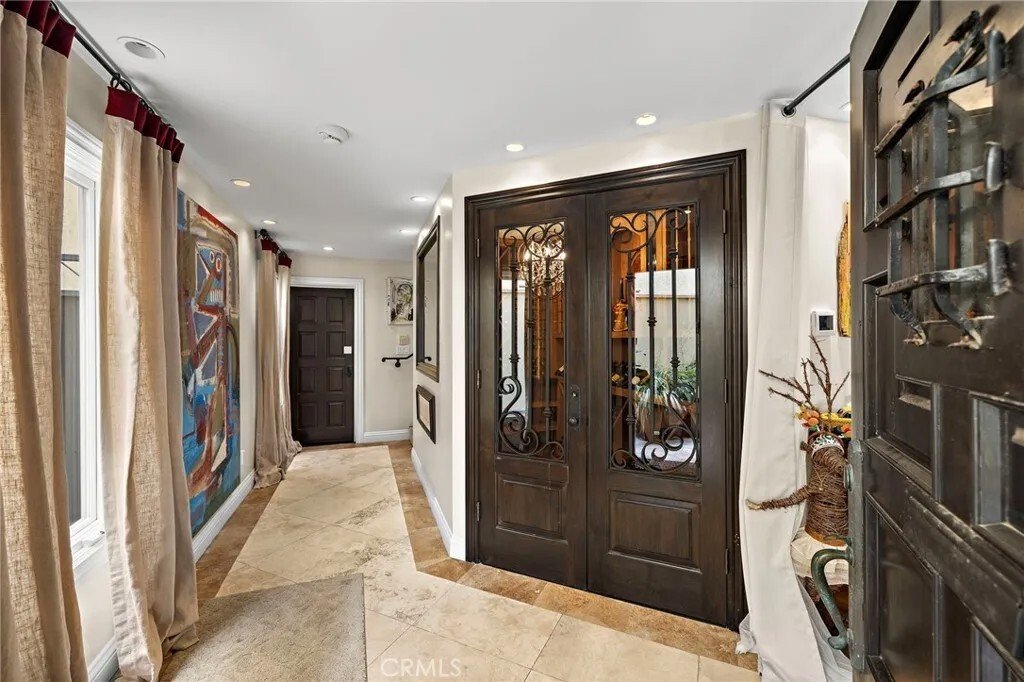House in Signal Hill, California, United States 4 - 17744087