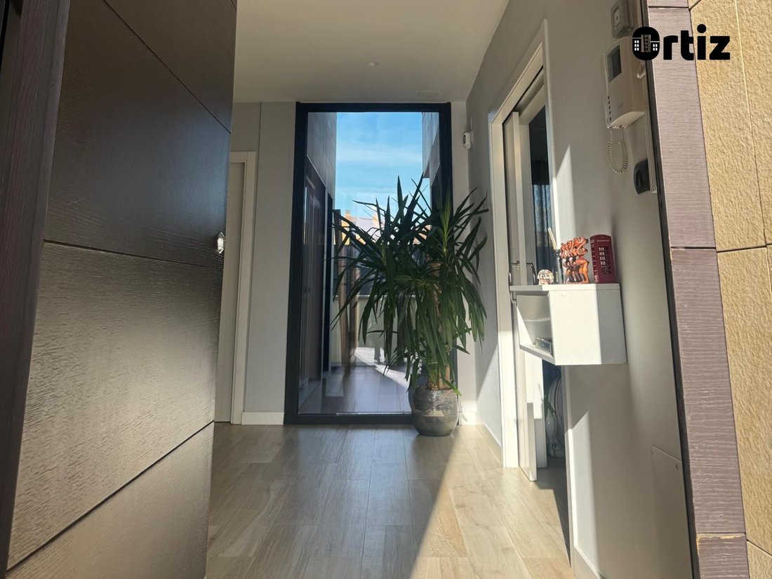 Chalet in Torrejon de Ardoz, Comunidad de Madrid, Spain 2 - 18109717