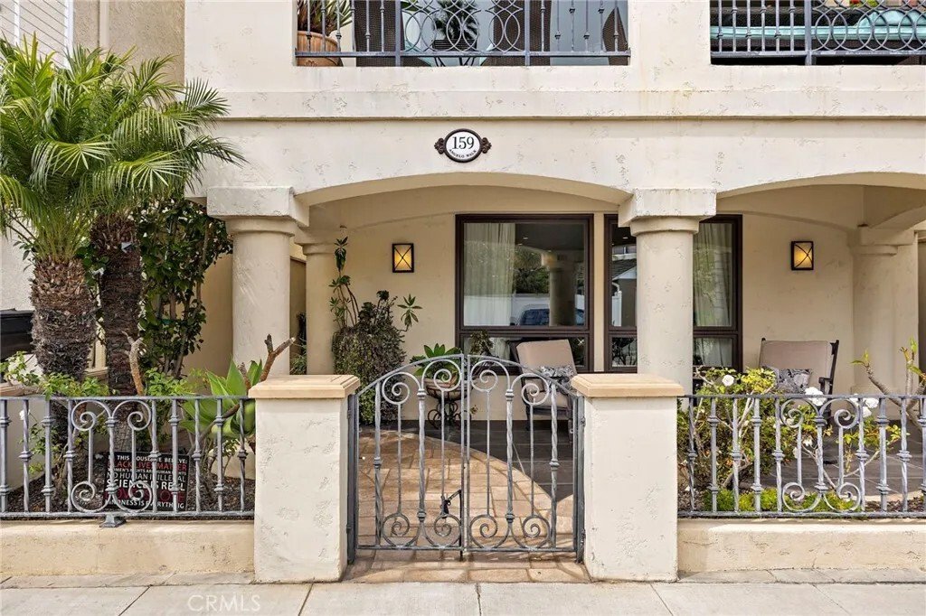 House in Signal Hill, California, United States 1 - 17744087