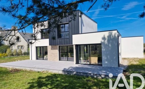 House in Saint-Alban, Brittany, France 1