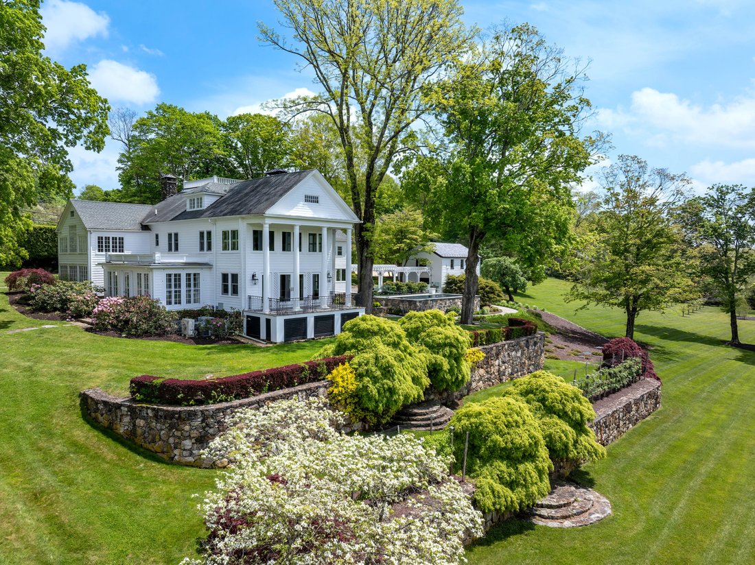 House in Danbury, Connecticut, United States 2 - 18094000