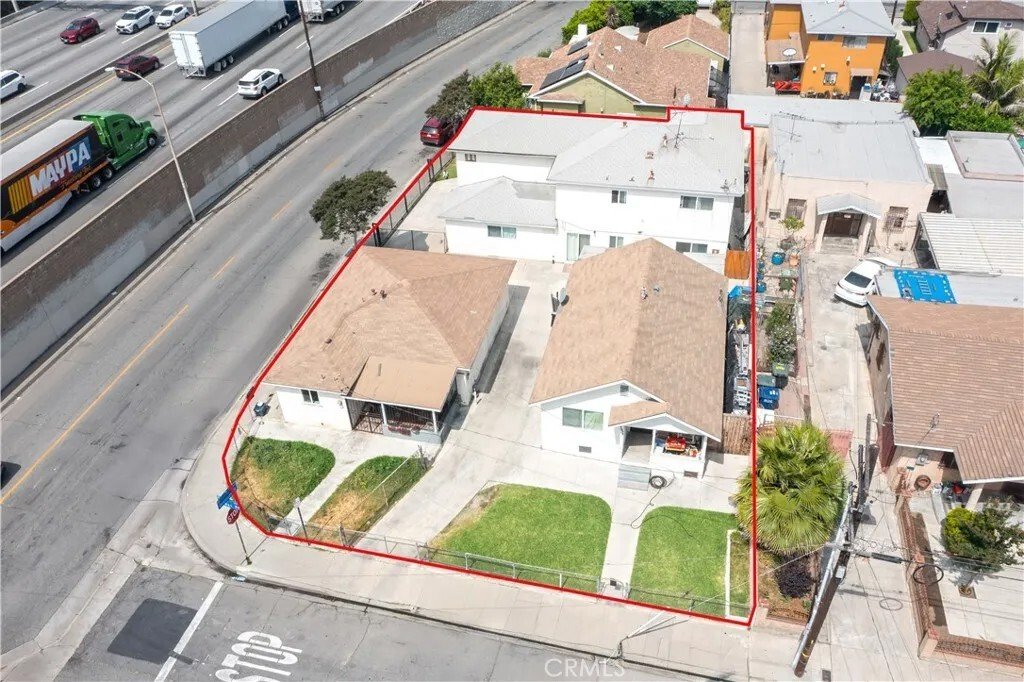 Los Angeles, California, United States 2 - 18109533